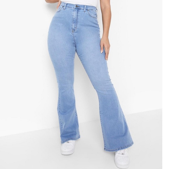 NWT Plus Stretch Denim Flare Jeans Size 22 - Picture 1 of 4